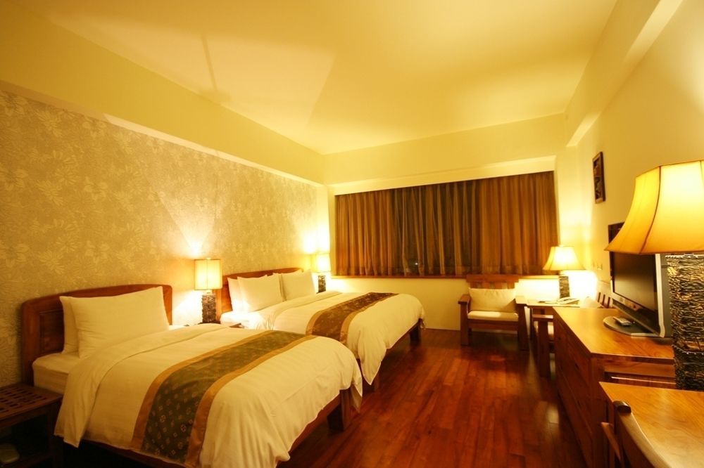 Yentai Hotel Magong Exterior photo