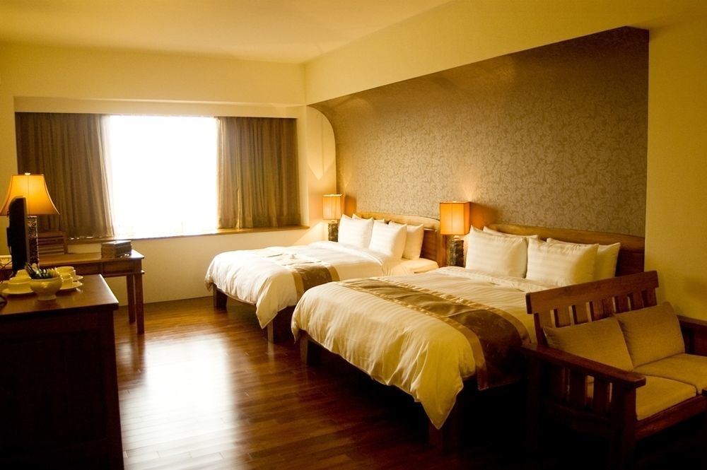 Yentai Hotel Magong Exterior photo