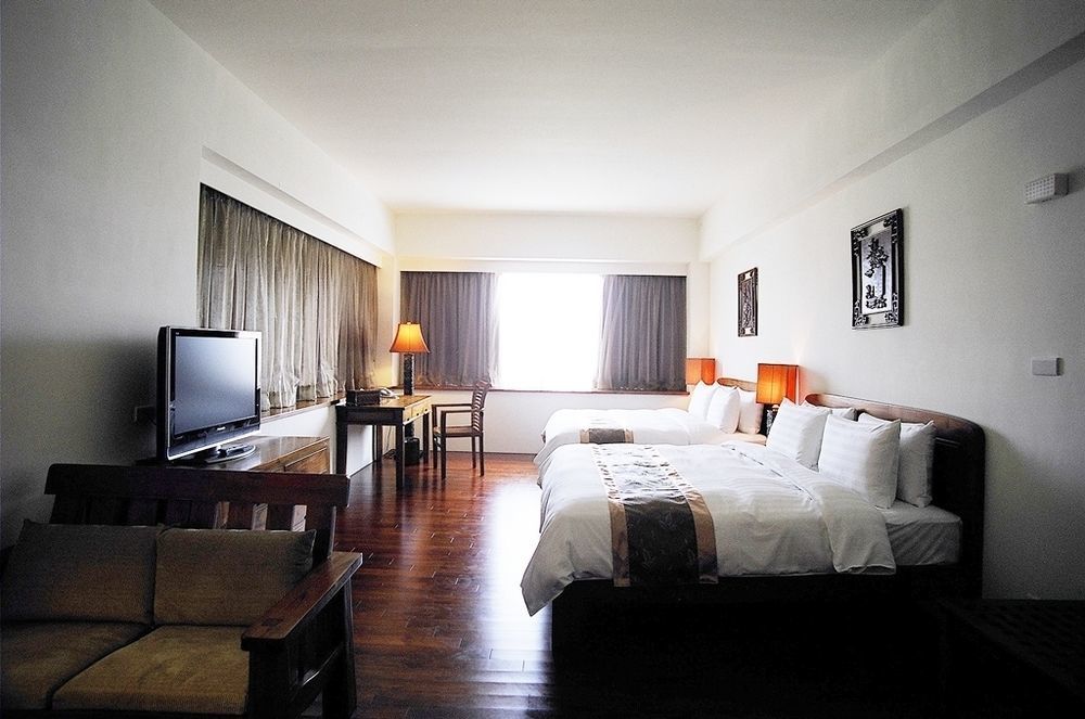 Yentai Hotel Magong Exterior photo