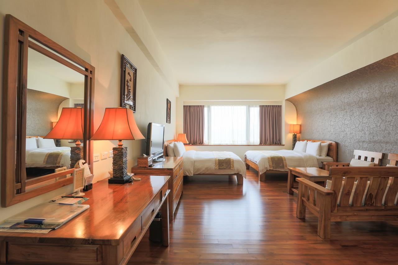 Yentai Hotel Magong Exterior photo